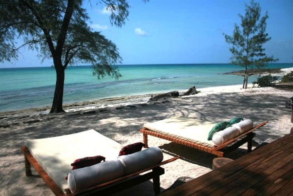Resort de férias - à beira-mar - Design de sofá-cama da África Oriental