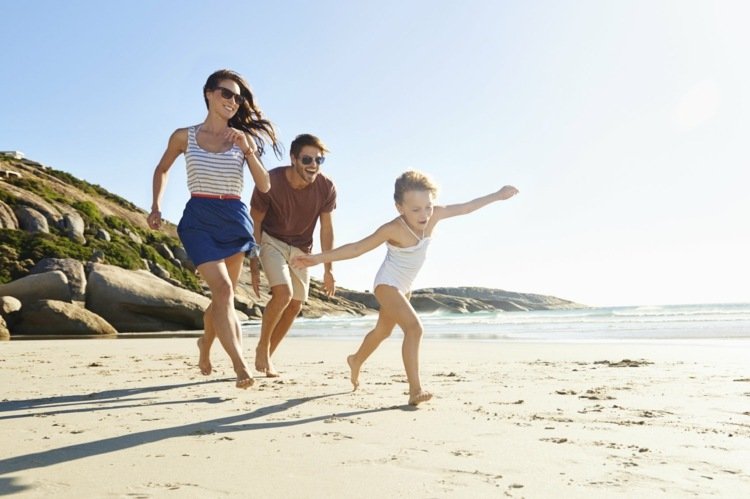 jogos-praia-dardos-conchas-pontos-mãe-pai-filho