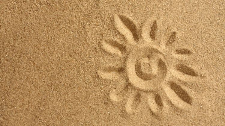 jogos-praia-desenho-areia-sol-flores-fotos