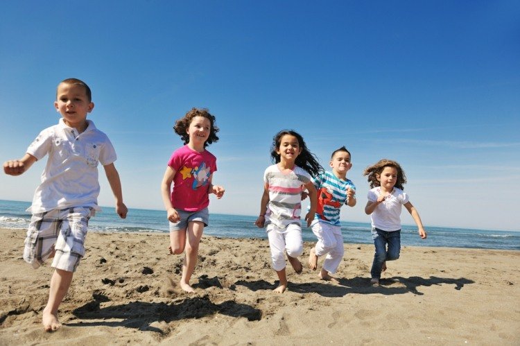 jogos na praia corridas-esportes-crianças-entretenimento-relaxe