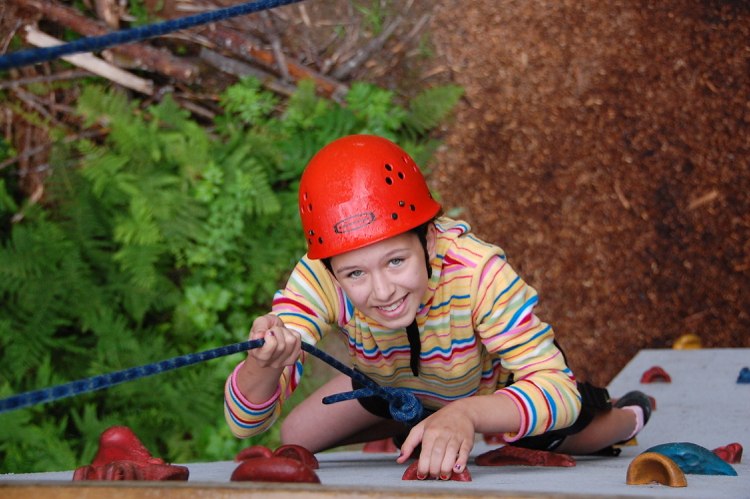 área de recreação-jardim-crianças-design-escalada-divertimento-esporte