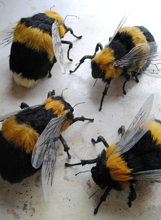 hobby de idéias de tecido de abelha costurada à mão