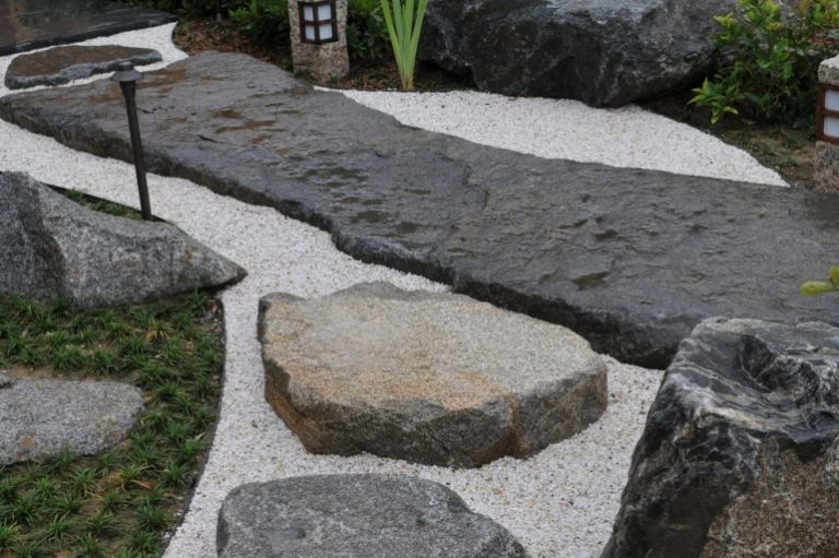 Rock-garden-create-modern-flat-stone-ideas-design