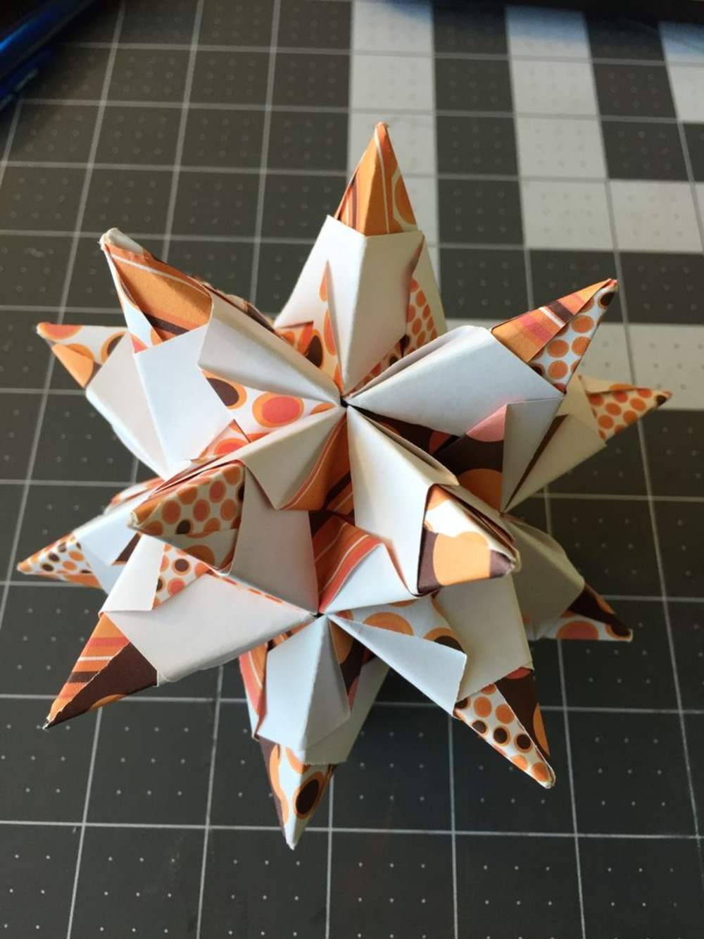 origami star 3d instruções produto final resultado final