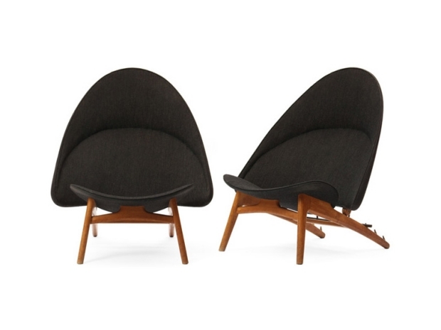 Cadeiras estofadas em tecido preto com design Hans-Wegner PP530-Tub modelo 1954