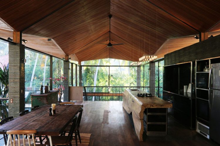 piscina infinita-bali-cozinha-mesa de jantar-construção em madeira