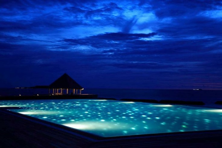 Cabana de LED para iluminação na piscina