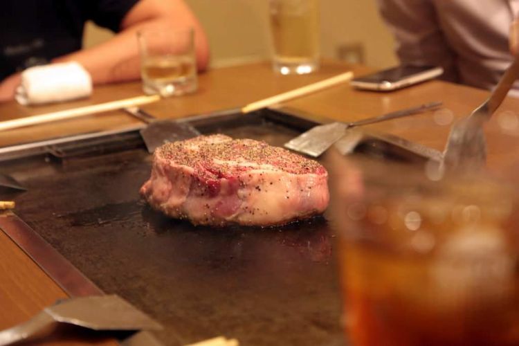 Prato Teppanyaki Prato Grelha Cozinha Japonesa Bife Preparado Na Frente Dos Clientes Restaurante Teppan Yaki Grill Método De Cozinha