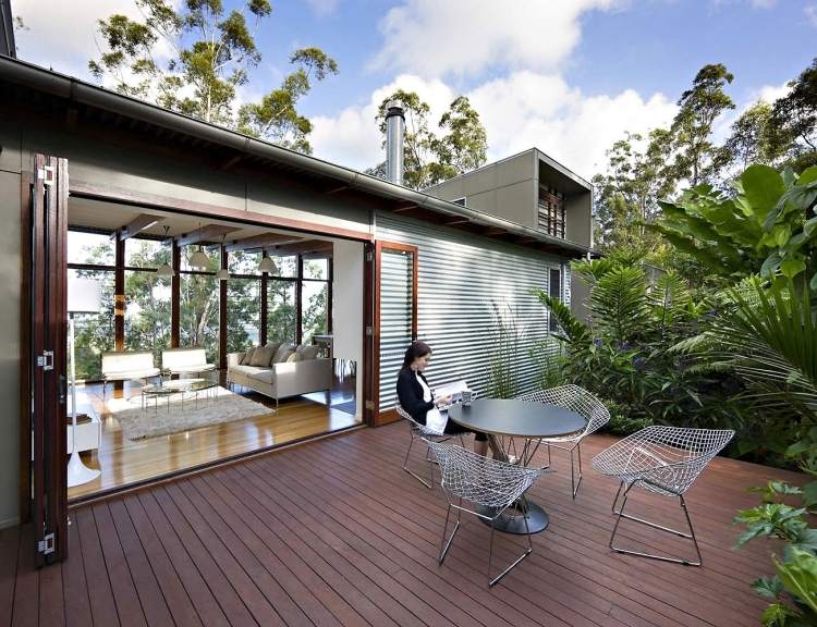 terraço design-madeira-ideias-plantas-exóticas-terraço-portas-sala de estar aberta