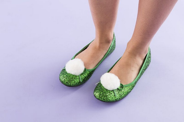 tinkerbell-costume-pompon-shoes-make-yourself