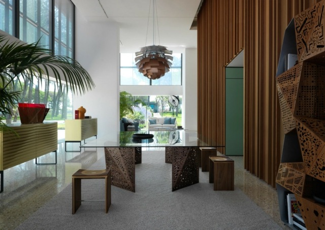 Móveis de escritório, mesa, pernas de metal, tampo de vidro, ideias, minimalista, moderno