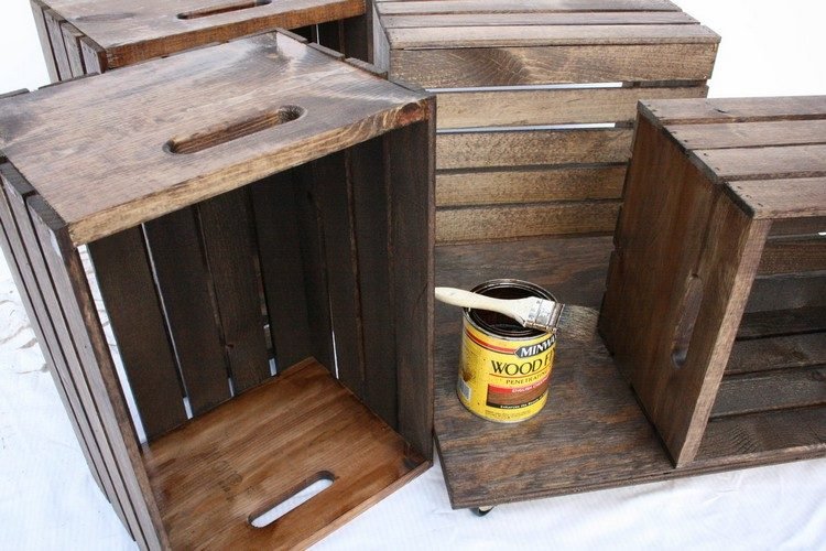 vinho-mesa-engradados-construir-vinho-engradados-verniz