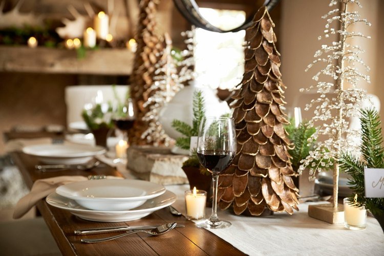 decoração de mesa para natal rústico abeto árvore materiais naturais vinho