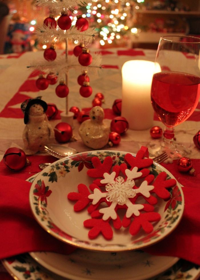 floco de neve natal inverno mesa decoração vermelho branco vela vinho