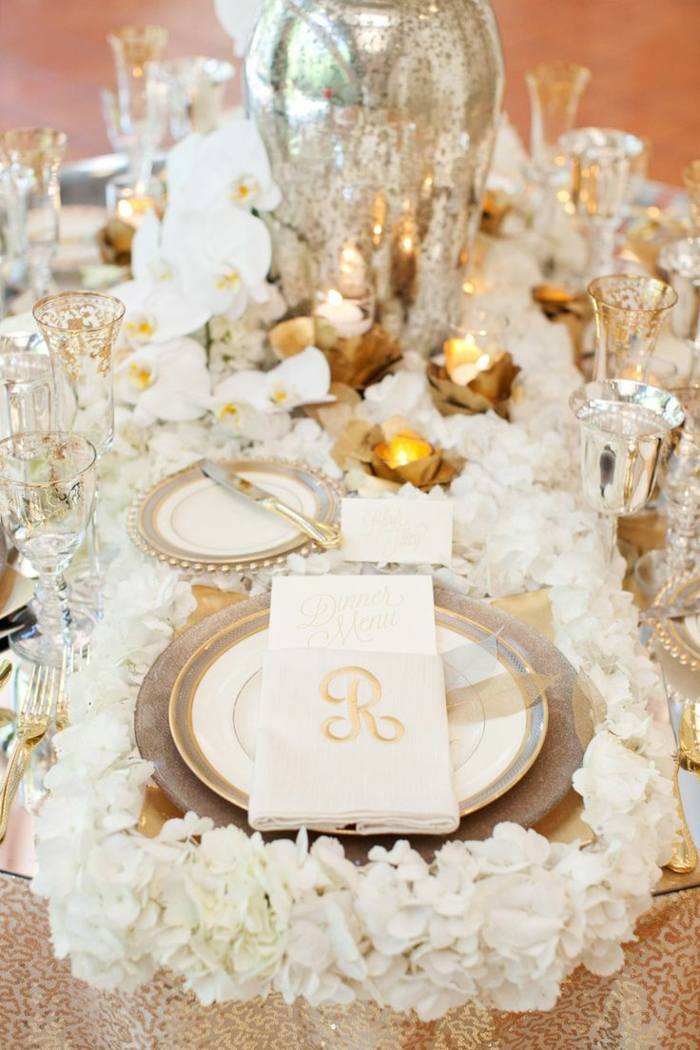 decoração de mesa para natal arranjo de flores brancas elegante