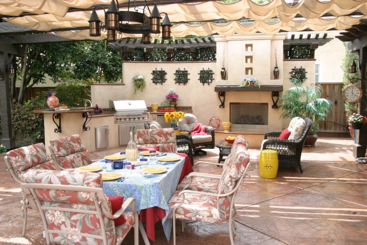 moderno-terraço-design-no-estilo-da-toscana-dossel-tecido-flores-padrão