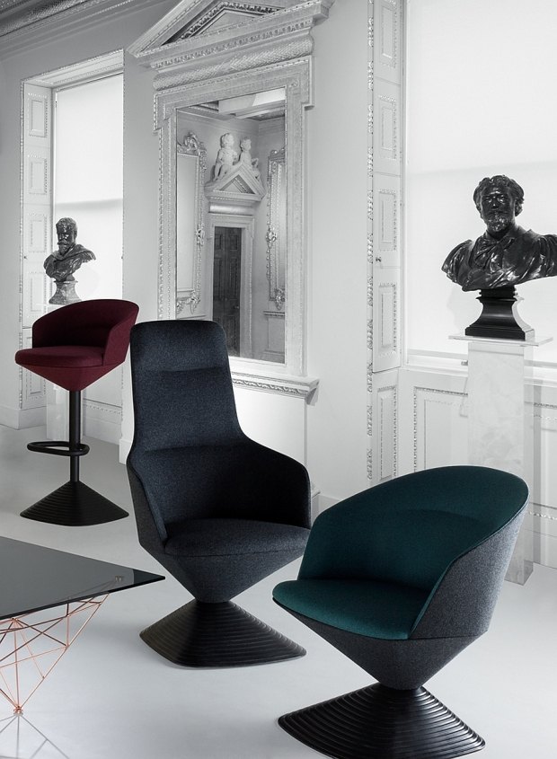 TOm Dixon british gentleman club poltronas giratórias assentos de veludo milão design semana