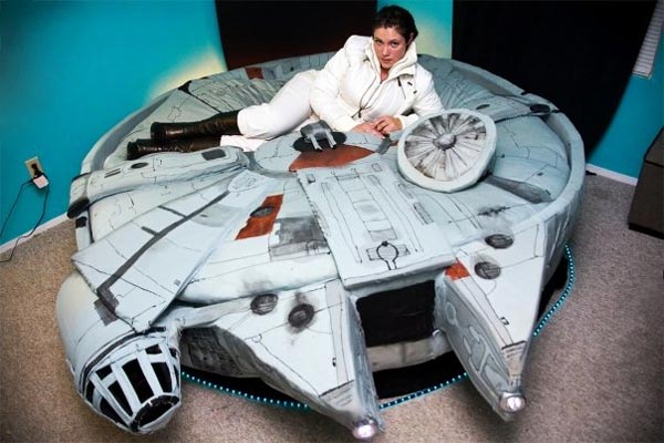millenium-falcon-bed-invulgar-beds