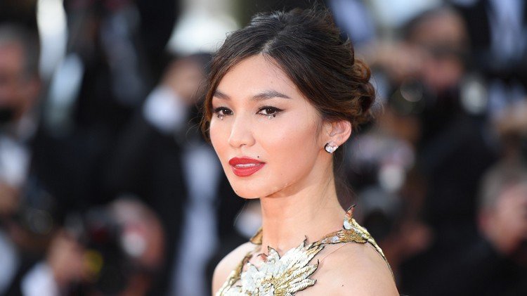 Tendências de maquiagem de olhos com strass 2021 os looks mais bonitos Festival de Cinema de Cannes