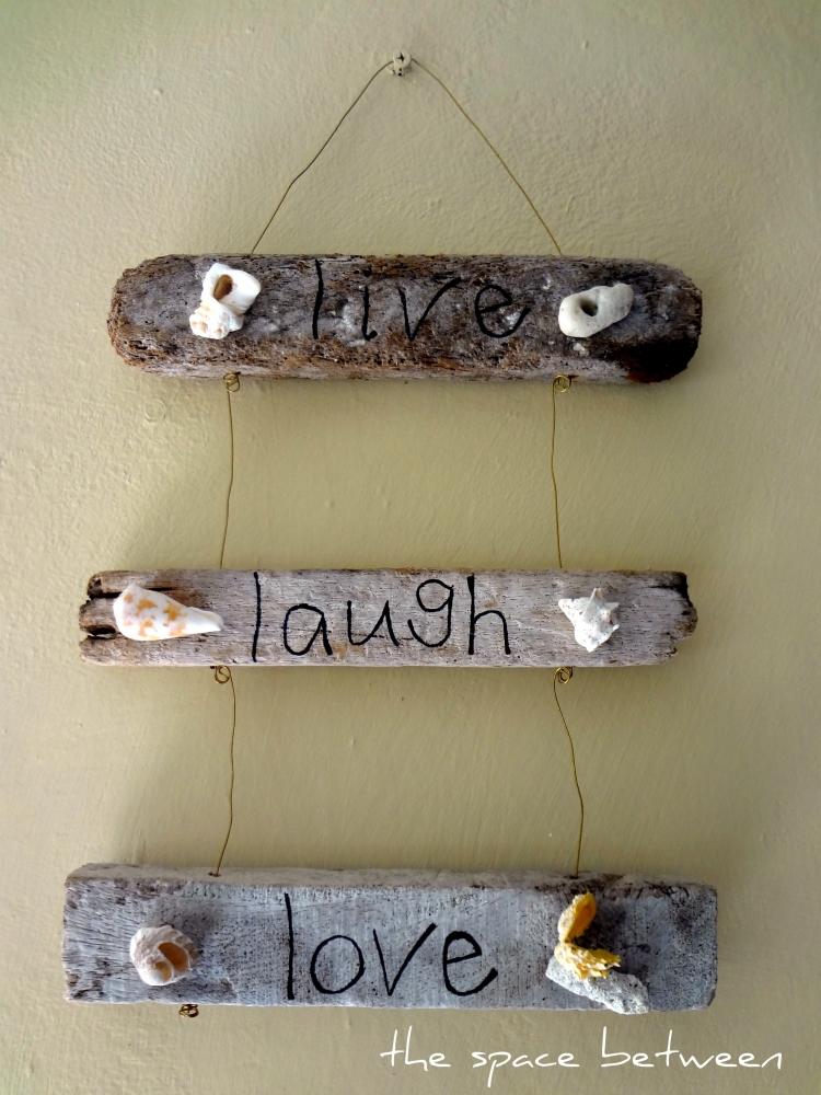 driftwood-decoration-ideas-seashells-motto