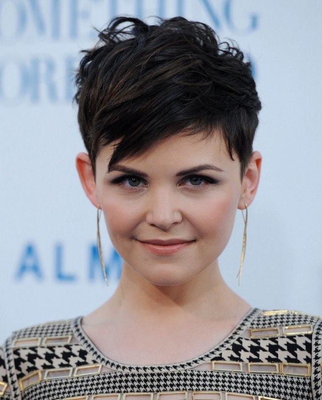 Tendências de penteados para o outono de 2014 pixie-haired-pony-Ginnifer-Goodwin