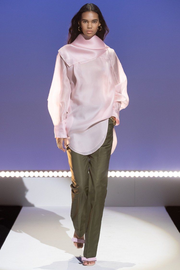 Roupas em tons pastel cores tendência de primavera 2021 tendências da moda