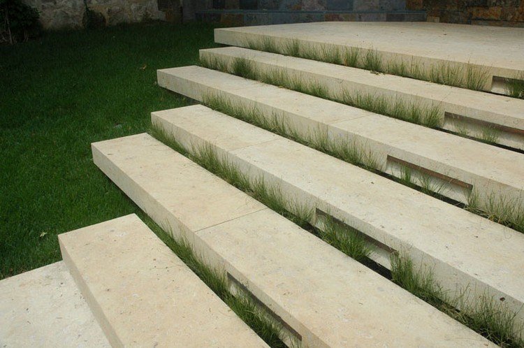 escadas no jardim bloco moderno degraus juntas verdes