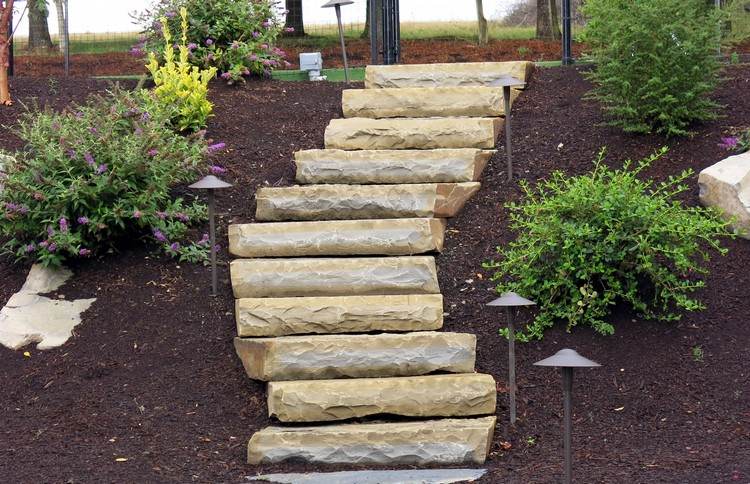 escadas jardim encosta blocos de pedra natural