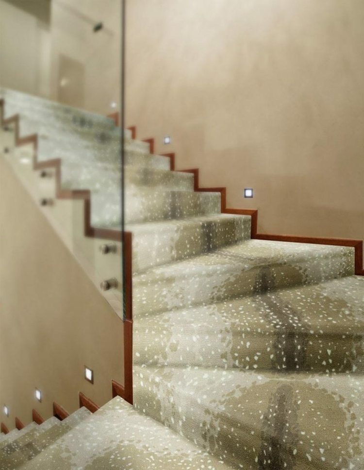 tapete de escada vida moderna idéias de móveis escadas têxteis