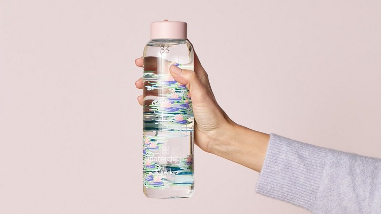 Garrafas de beber sustentáveis ​​no teste Waterdrop feito de vidro