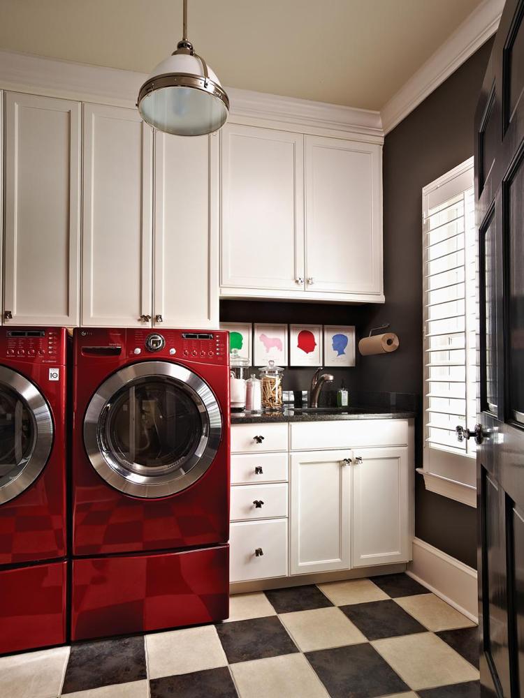 secadora-máquina de lavar-cozinha-preto-branco-vermelho-vintage