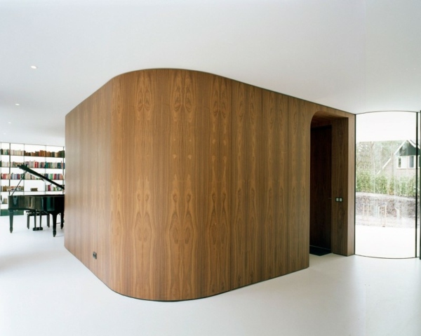 interior de parede de madeira criativo - interior minimalista
