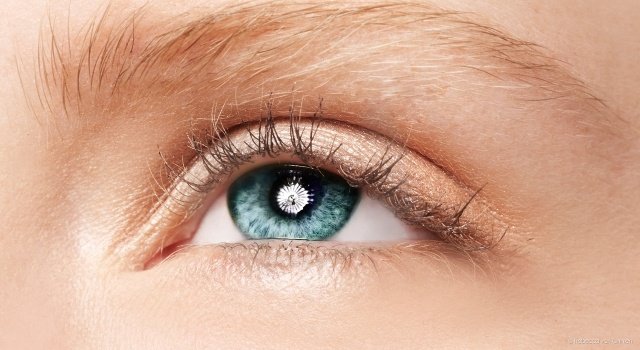 Nude-look-eyes-make-up-sutil-natural-blue-eyes-blue-eyes-summer-ideas