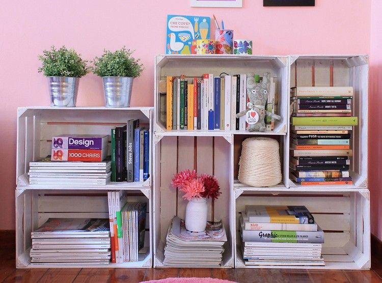 móveis-faça-você-mesmo-prateleiras-sistema-branco-lacado-caixas-de-madeira-rosa-parede-pintura