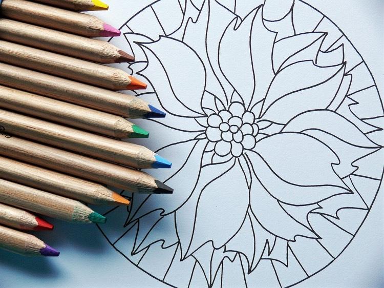 férias-em-casa-mandala-pintura-calma-concentração