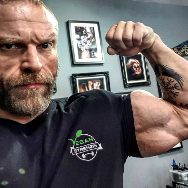 nutrição fitness vegana atletas famosos barny du plessis vegan