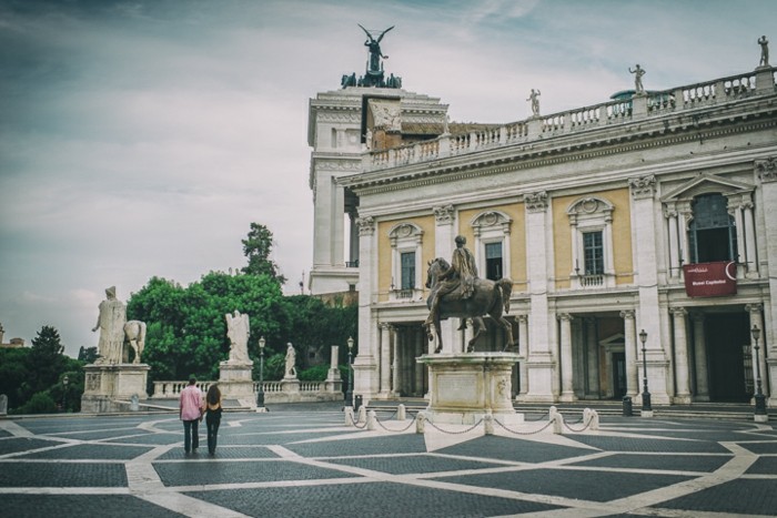 quadrado roma noivado comemorar estátua romântico pano de fundo fotografia