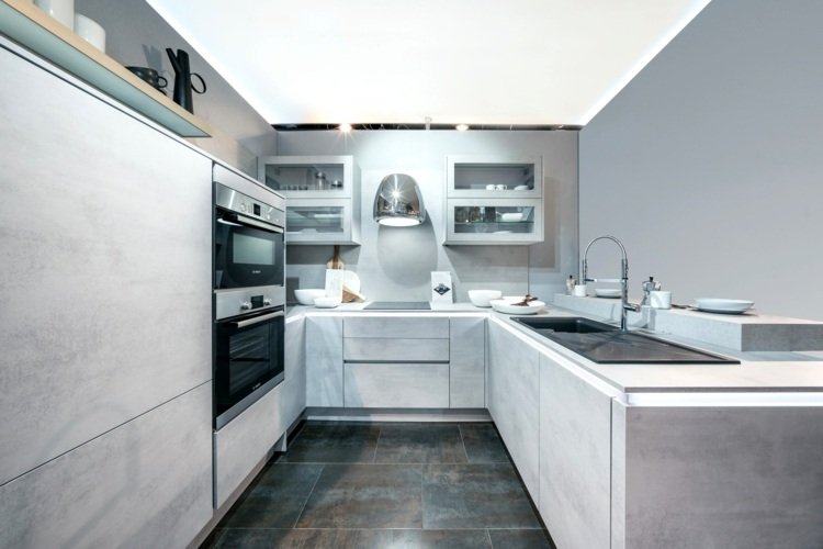 Viva de forma minimalista e escolha um visual concreto para a cozinha