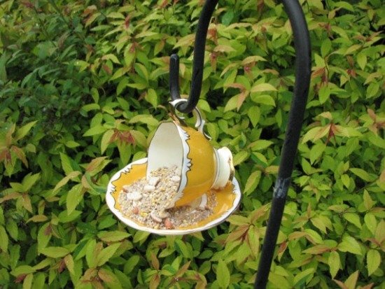 Ideias para pássaros de jardim Abelhas atraem copo alimentador de pássaros