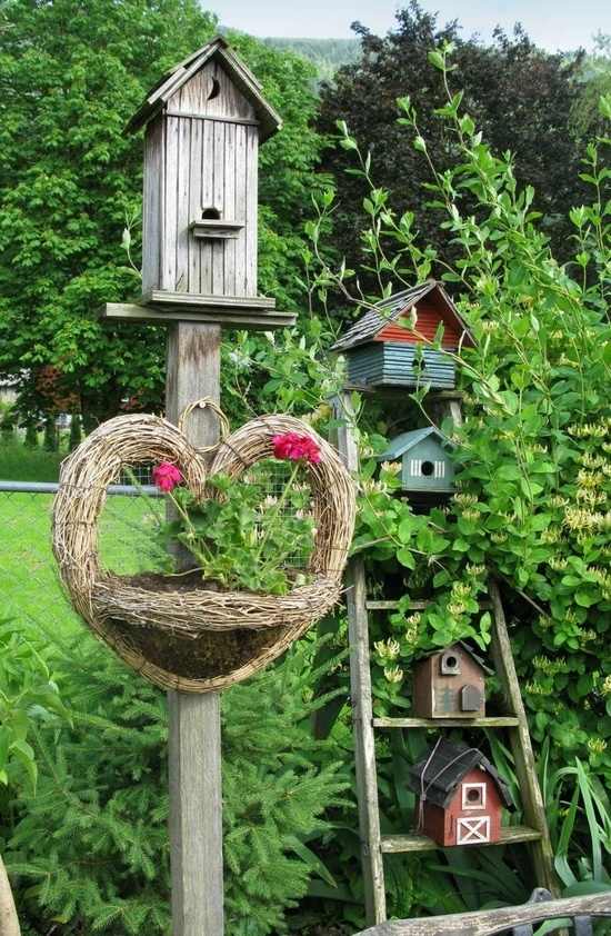 Ideias de jardins para a construção de casas de alimentos para pássaros