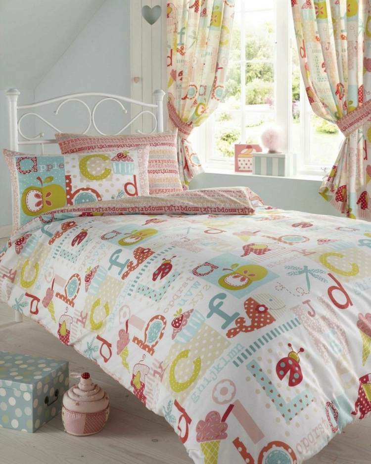 Ideias de decoração de quarto para meninas com cama vintage