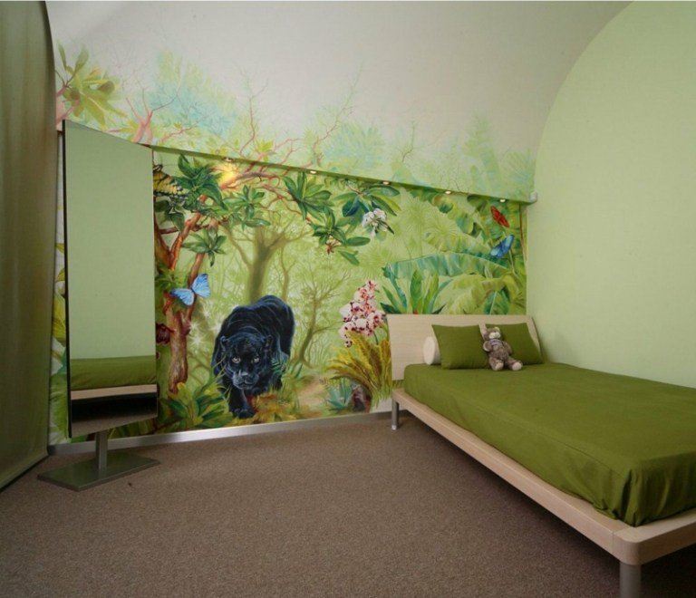 pintura de parede no berçário selva verde pantera espelho interior