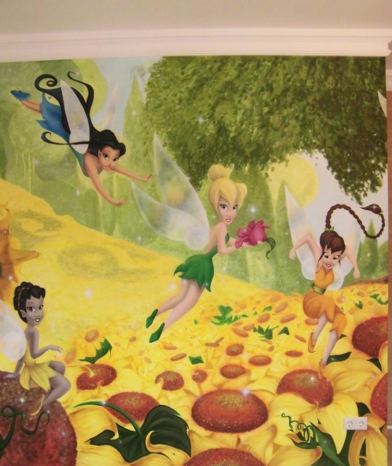 pintura de parede no berçário fadas tinkerbell girassóis Disney romântica