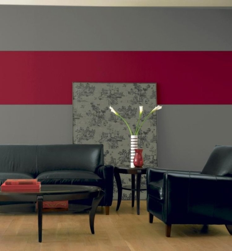 parede-cor-cinza-combinações-vermelho-preto-couro-sofá-poltrona-piso de madeira