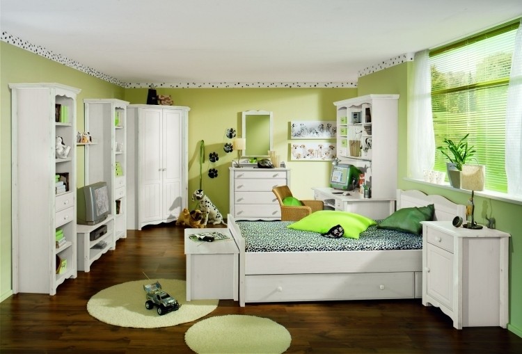 parede-cor-hortelã-verde-quarto-das-crianças-branco-adolescente-criança-brinquedos-móveis-cama-janela