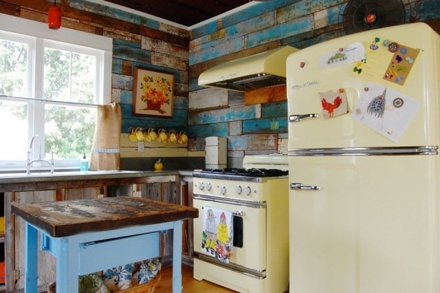 decorativo-parede-papel de parede-vintage-madeira-efeito de ripas-parede-design-na-cozinha