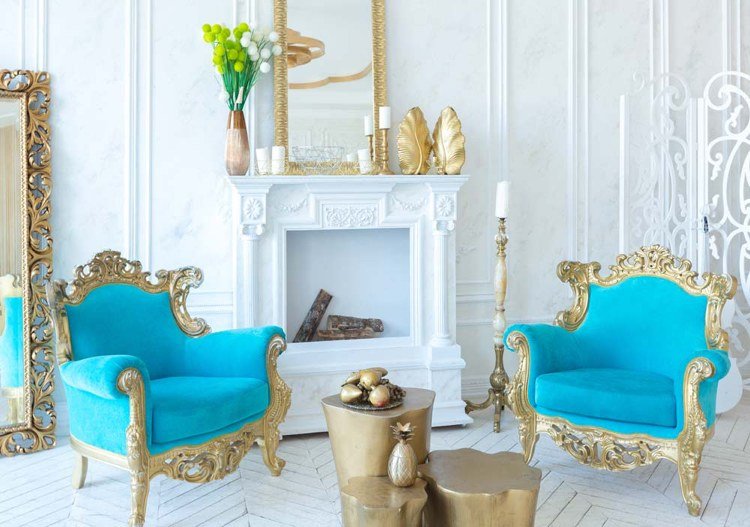 combinação de cores ouro, turquesa e branco na sala de estar