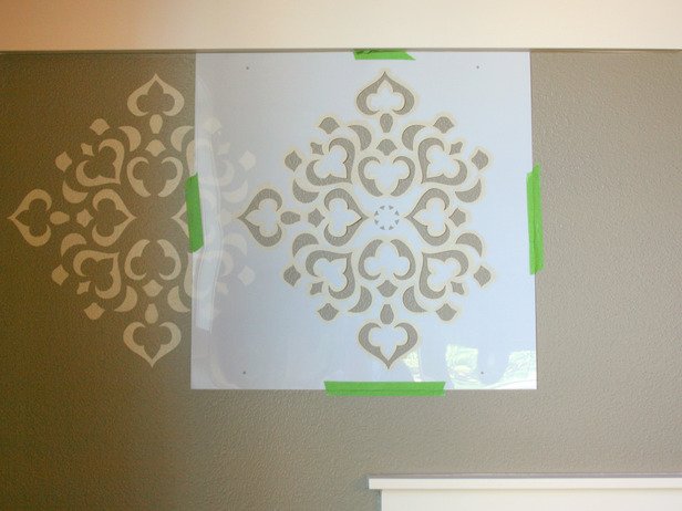 stencil-wall-decoration-pattern-painting-diy-project