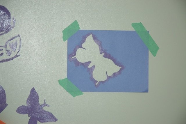 parede-padrão-quarto-infantil-pintar-borboletas-você mesmo