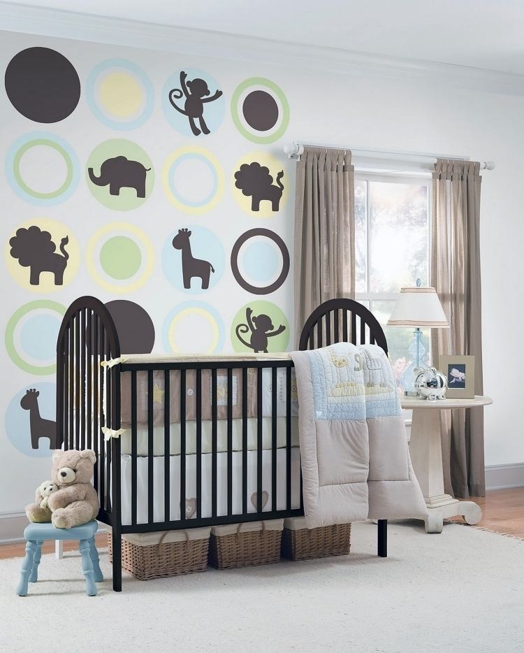 Decalques de parede para o quarto do bebê -zoo animals-black-circles-baby bed-black-carpet-window-cobertor